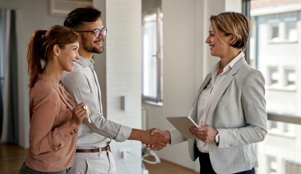 How Real Estate Agents Can Stay Safe with Modern Safety Tools